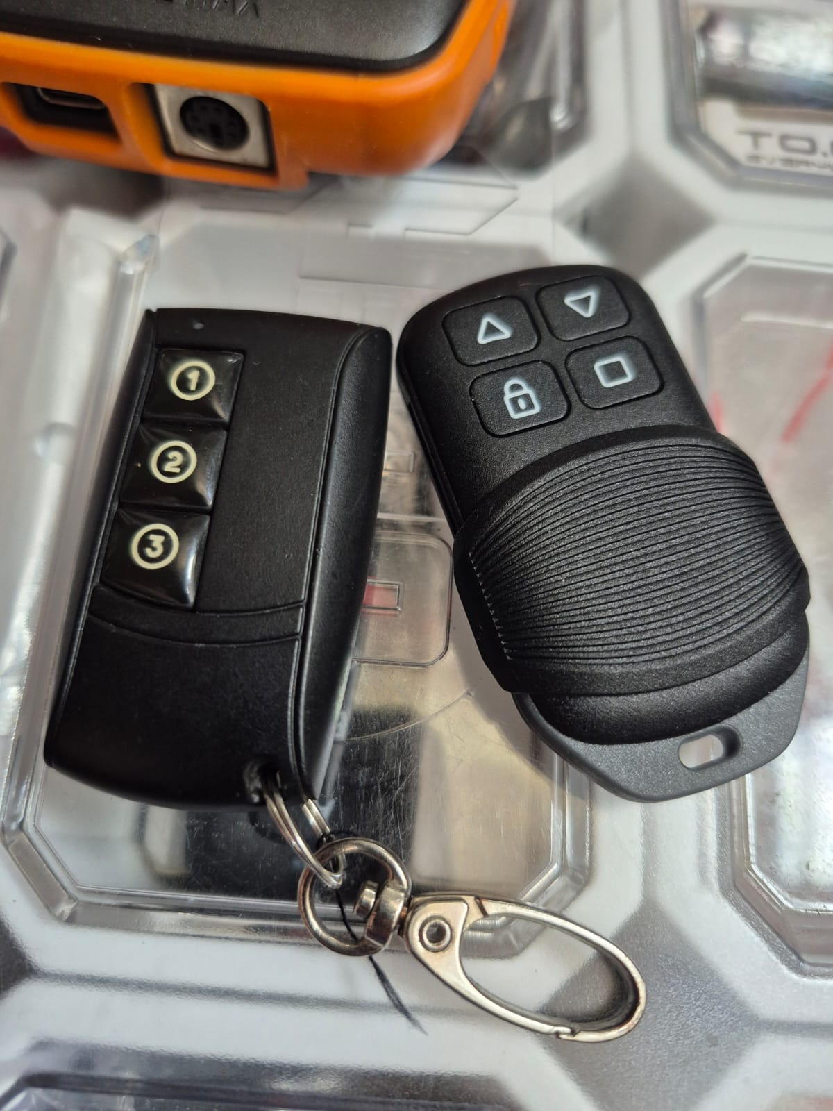 Duplicado de control de portón residencial